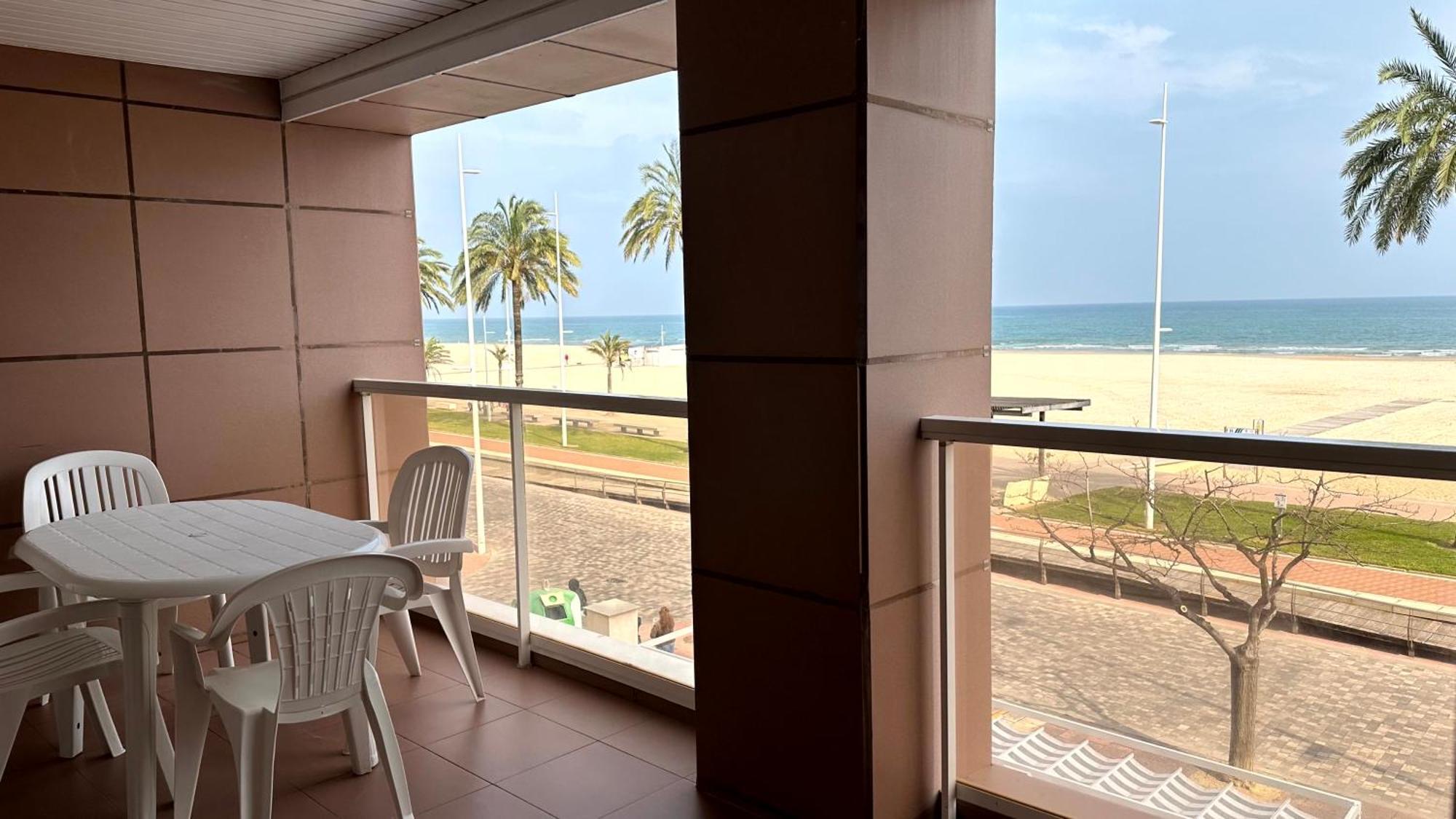 Capri Gandia Primera Linea - Alquiler Solo Familias Playa de Gandia Exterior photo